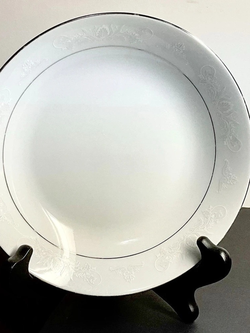 Vintage Crown Ming Fine China Coupe Soup Bowl in the Royal Palm Pattern